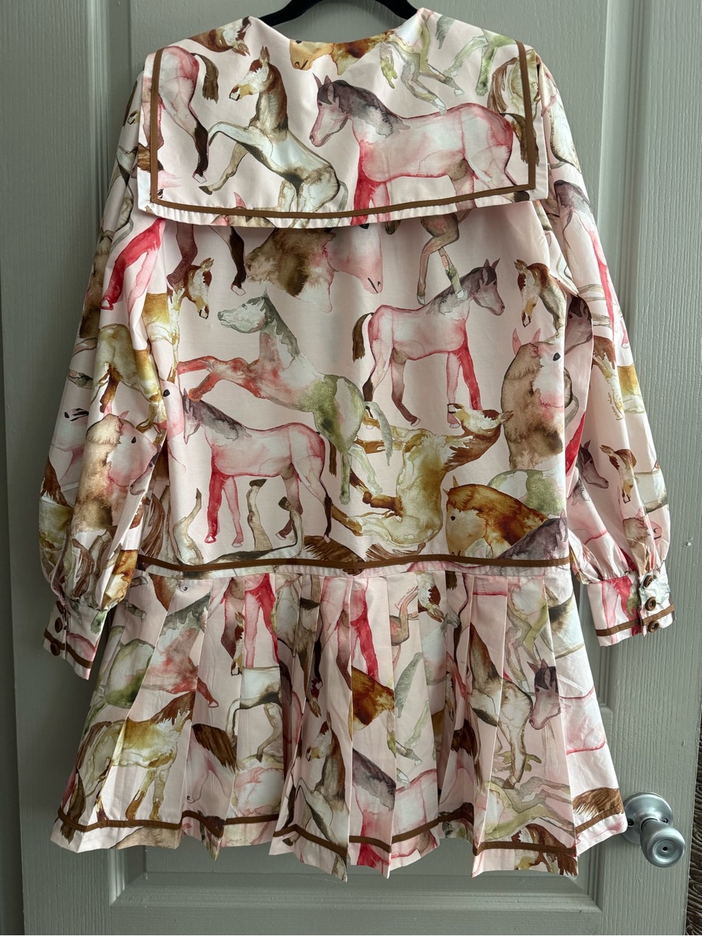 FARM Rio Rose Wild Horses Long Sleeve Mini Dress - Picture 10 of 10